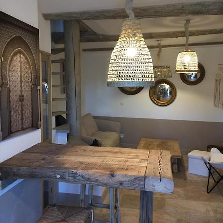 Chez Enzo Apartment Pierrevert ภายนอก รูปภาพ