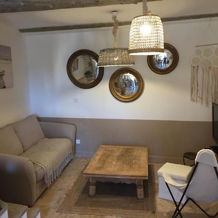 Chez Enzo Apartment Pierrevert ภายนอก รูปภาพ