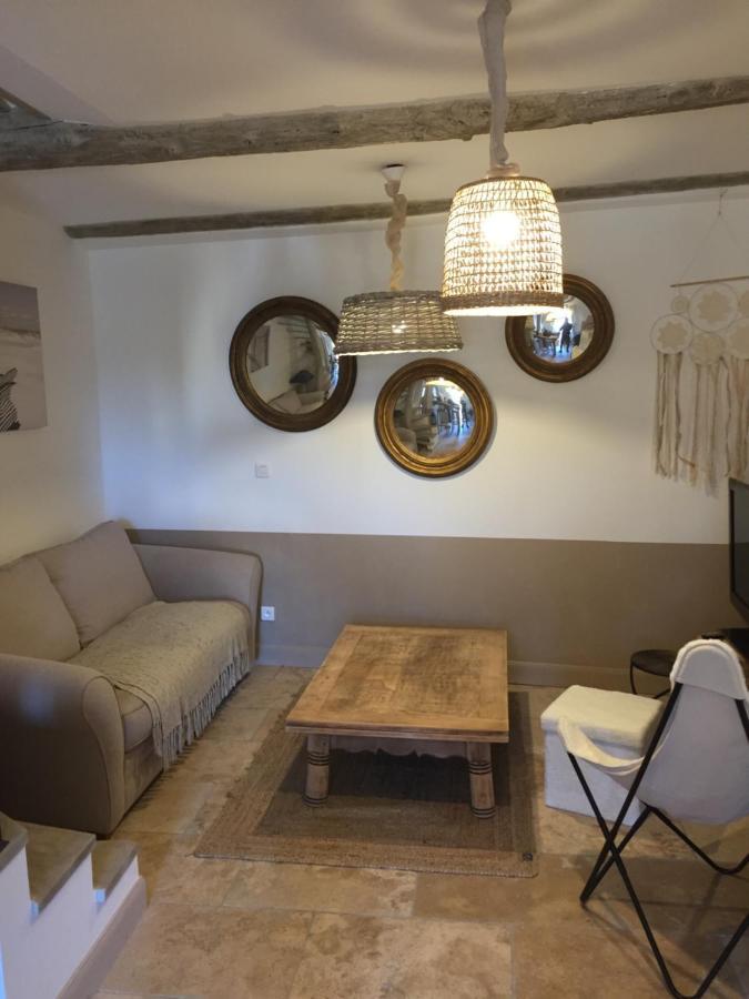 Chez Enzo Apartment Pierrevert ภายนอก รูปภาพ