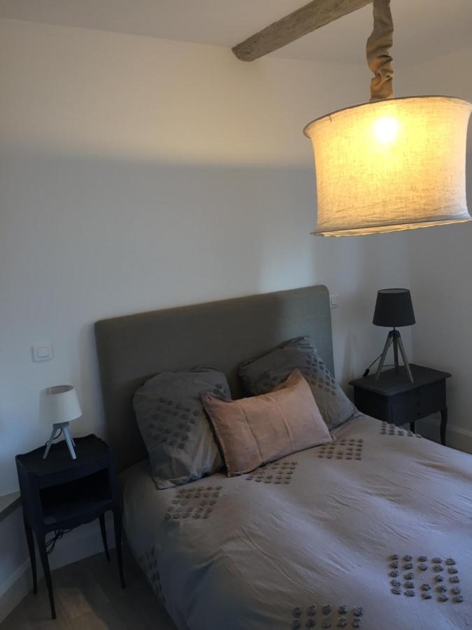 Chez Enzo Apartment Pierrevert ภายนอก รูปภาพ